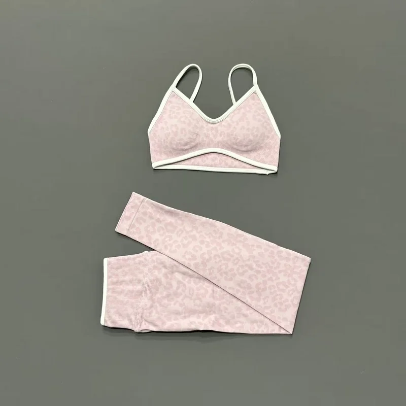 2-delige yogaset dames luipaar - Yoga Fitness Zumba recensie en prijs